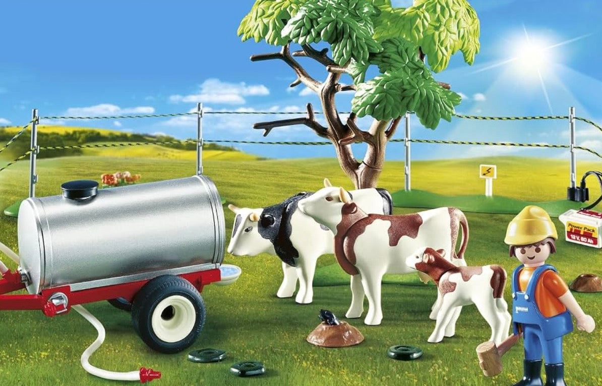 PLAYMOBIL 4494 Cow Arrows with Water Bath