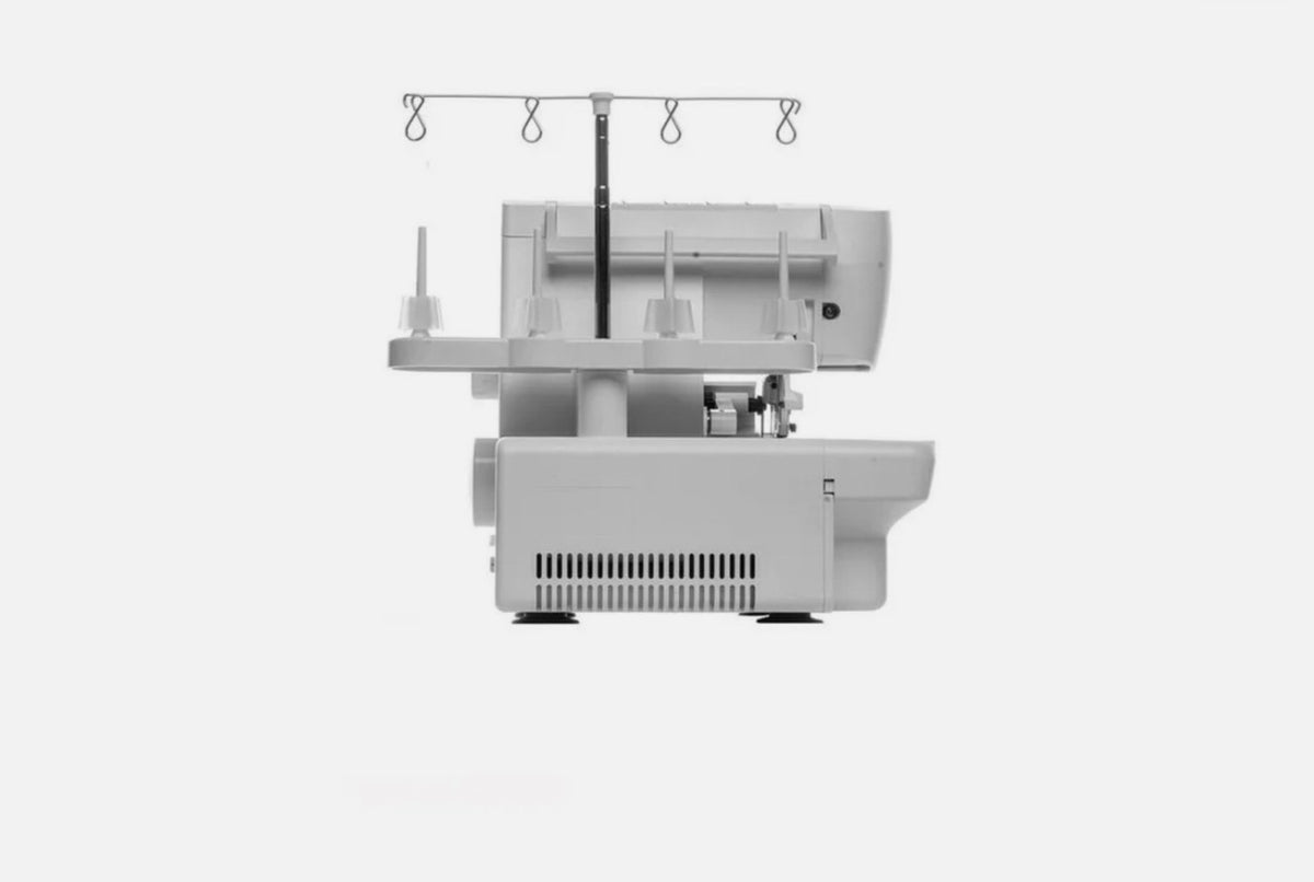 Singer S010L lock machine/overlocker
Reserved