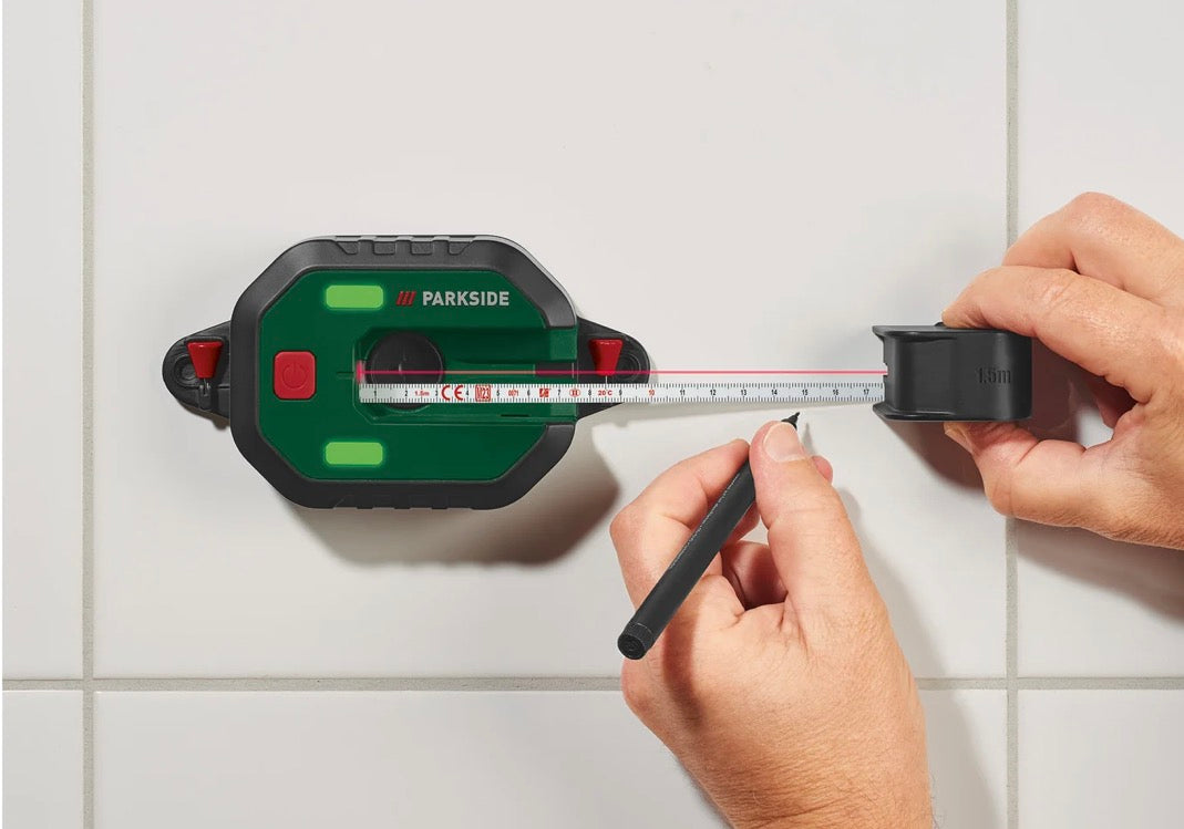 Parkside Laser-Wasserwaage mit Maßband — Laser Level with Built-In 1.5 m Tape