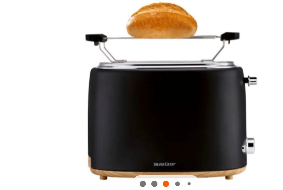 Sandwich maker+ SILVERCREST STH 900 B2 Stylish toaster with black wood elements 980W+ Silvercrest Electric kettle+ SILVERCREST®
Steam travel iron with folding handle.