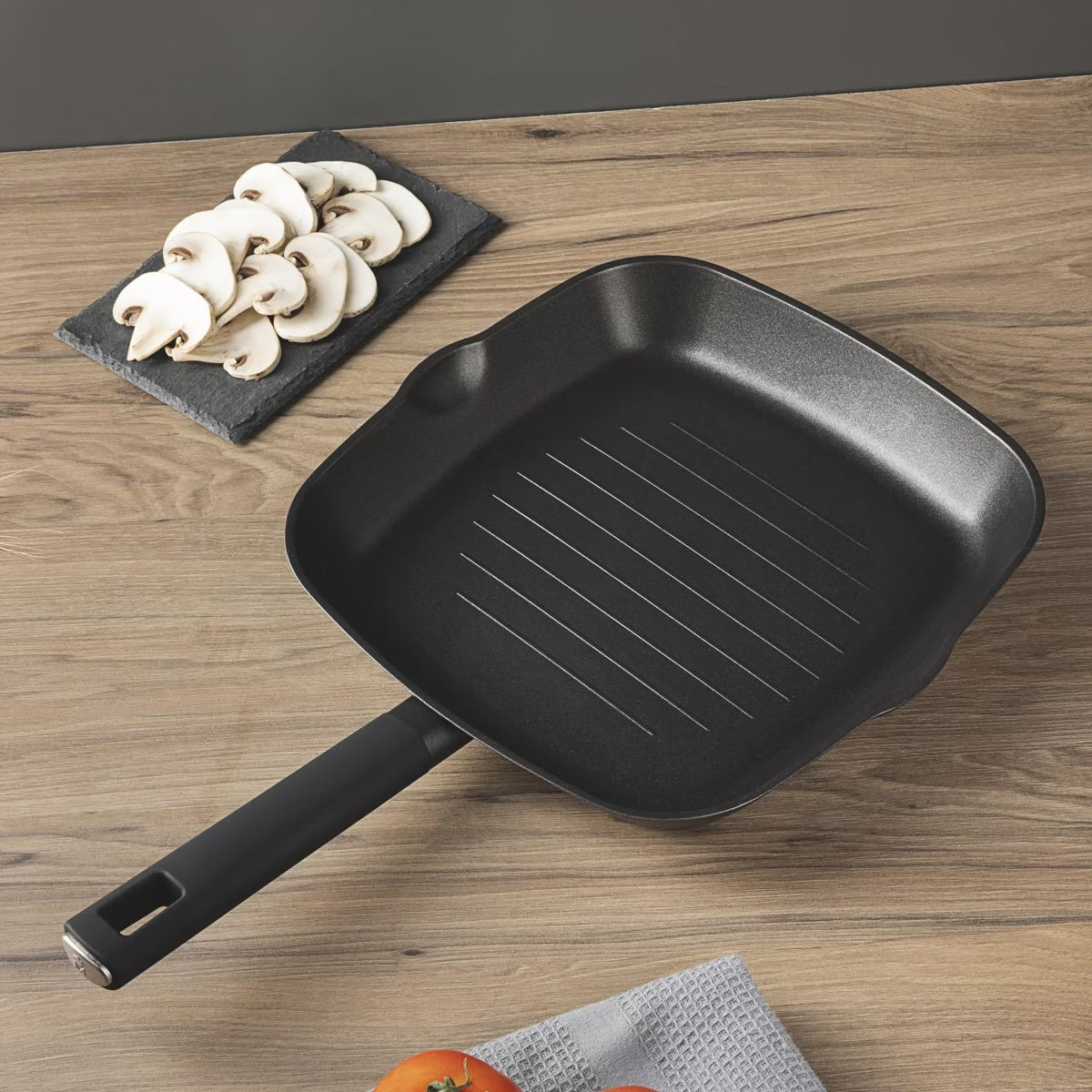 Masterpro Forged Aluminum Grill 28cm, ILAG Non-Stick Coating